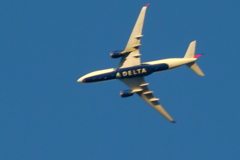 北風の北へ向かうDELTA機