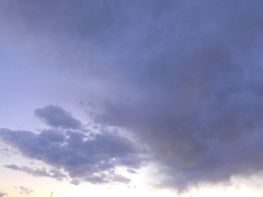 夕雲が段々パープルになってゆく風景