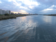 モザイクな荒川の風景