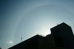 入院中の窓からアークと幻日