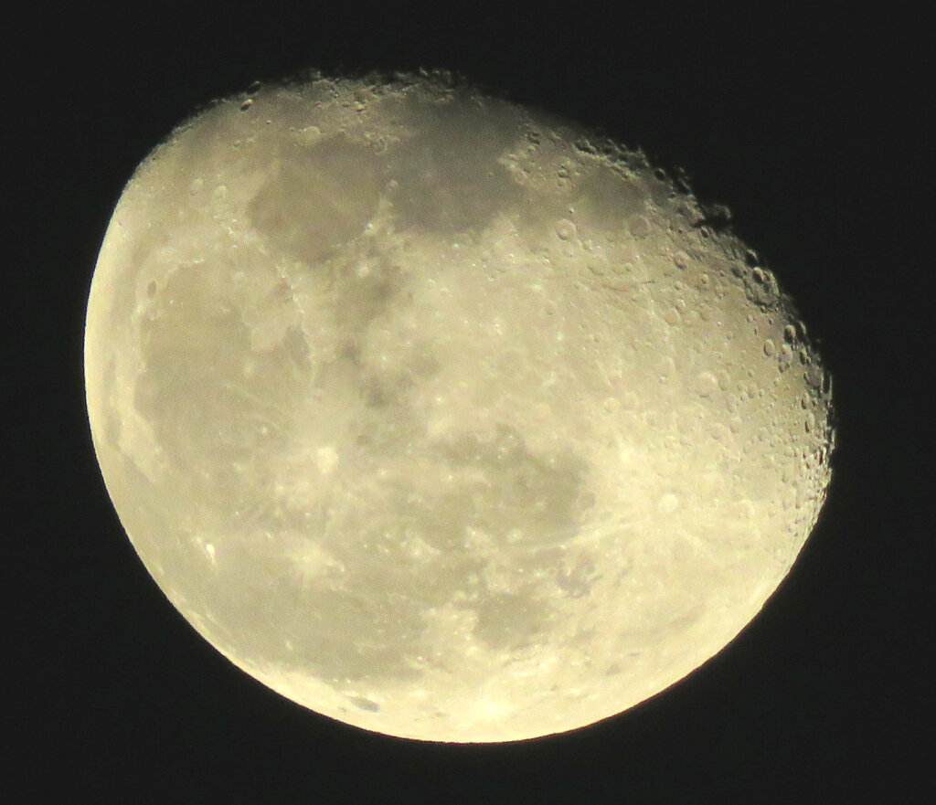 '22.11.12.21:38.の15枚を画像処理をした月(15.7)