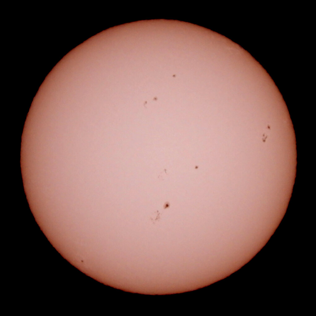 '22.12.15.09:55.の5枚を重ね画像処理した太陽面