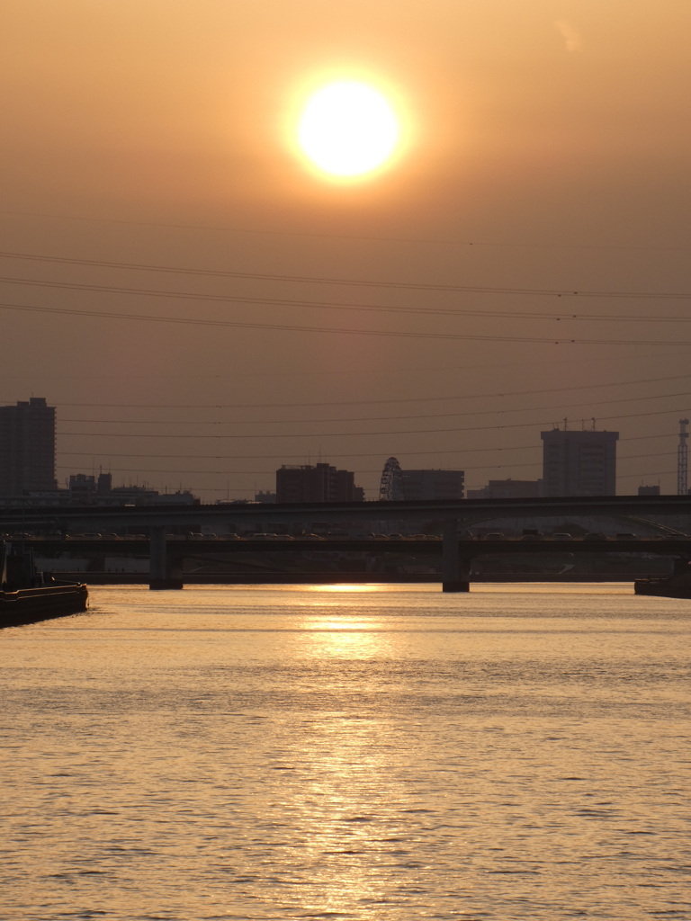 '22,.3.25.の隅田川の夕日
