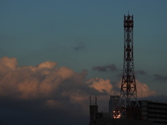 東の夕雲