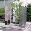 文京区千駄木に吾輩は猫(塀の上の銅像)であるをかいた夏目漱石旧住居跡がある
