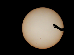 太陽黒点と飛行機