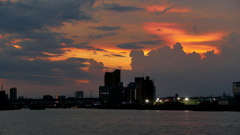 隅田川の夕暮れ