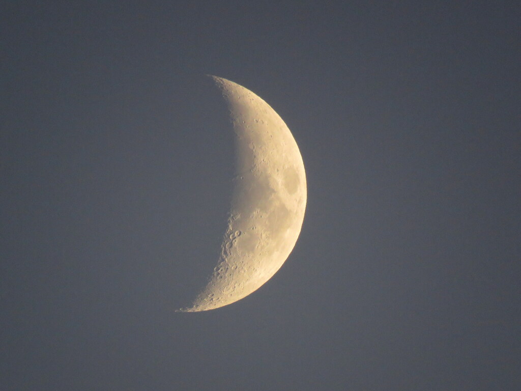 '22.10.01.17:34.の月