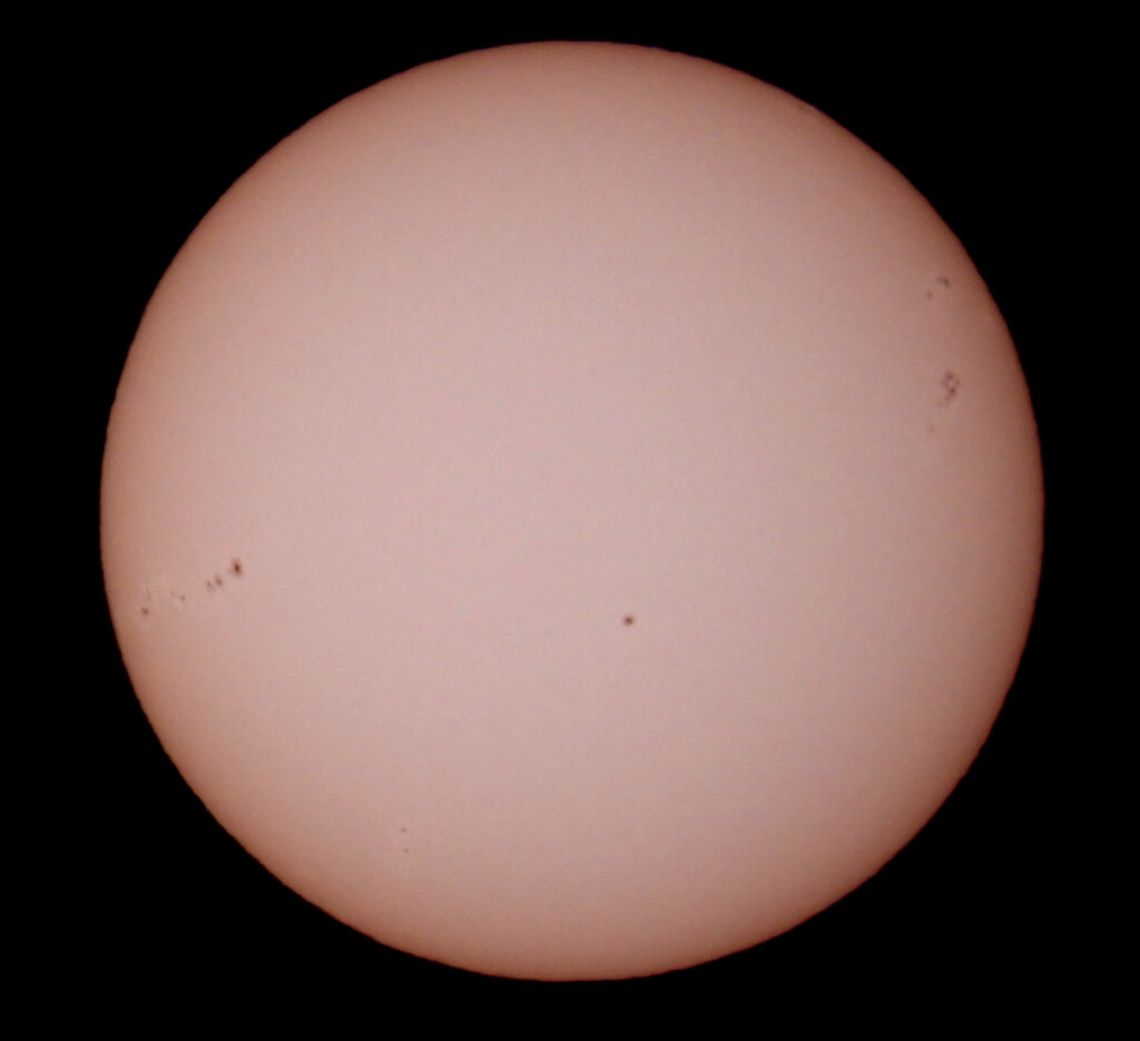 '22.12.20.10:26.の5枚を重ね画像処理した太陽面