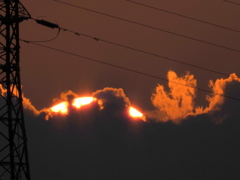 今日も雲に沈む
