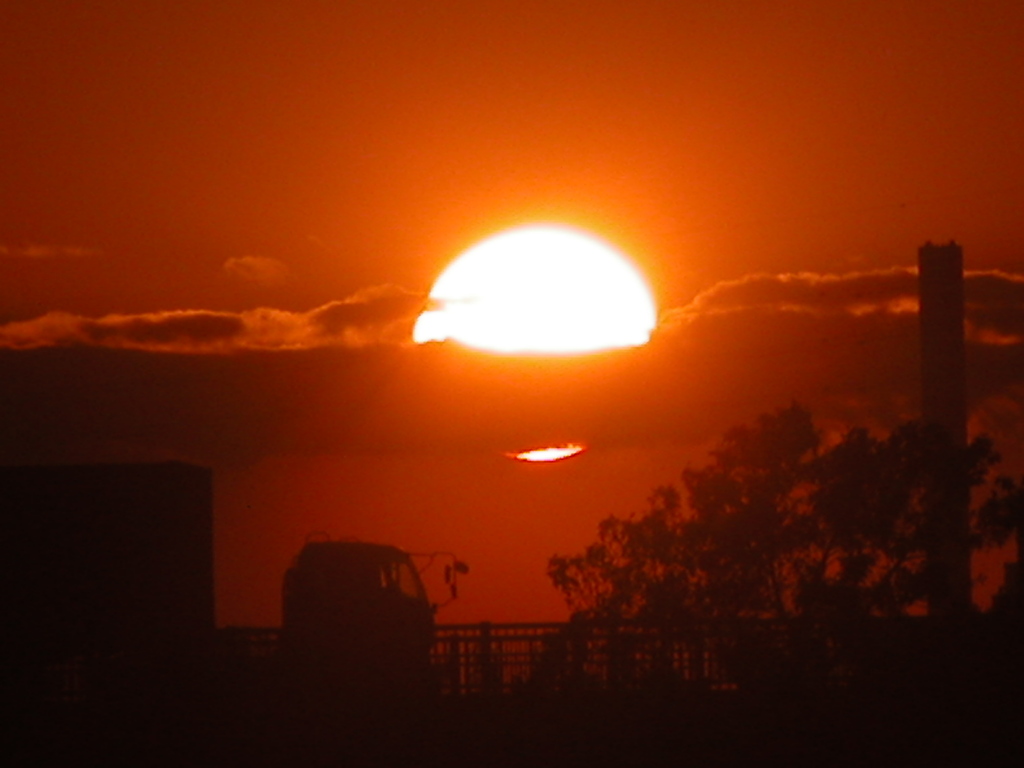 橋の上の夕日２