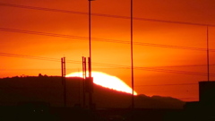 ’22.5,28夏至12日前の堂平山の夕日