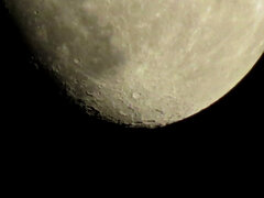 '20.10の月をズームした