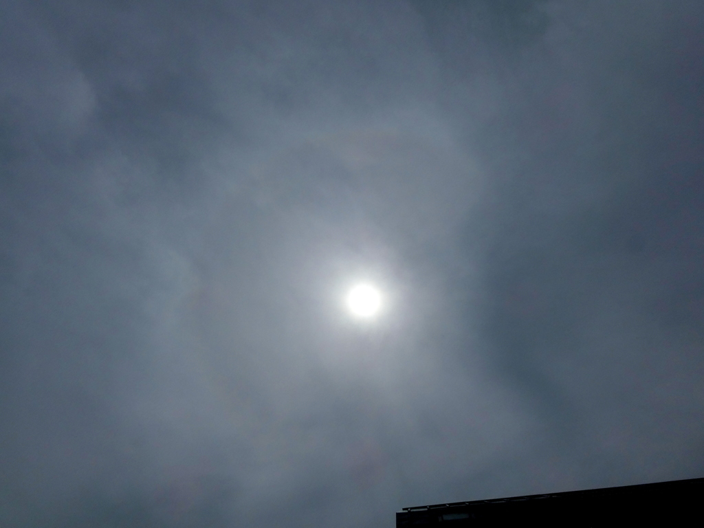 屋根上のアーク