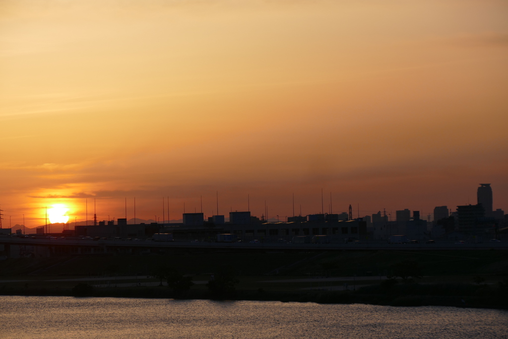 左二子山～右川口シエルザタワーの浅間山