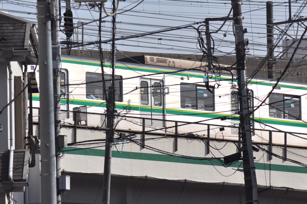 千住旧水戸街道の千代田線皿川橋梁へ