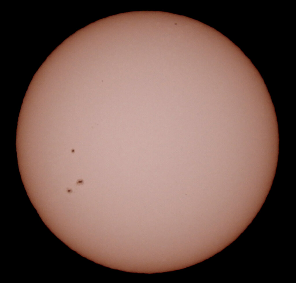 '22.11.08.08:56.7フレームを画像処理した太陽面