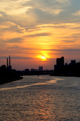 ’22.914の隅田川の夕日