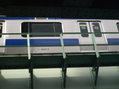 JR三河島駅前の尾竹橋通りのガード下から常磐線