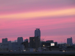 幻想的な夕空の下に浅間山から四阿山まで見えます