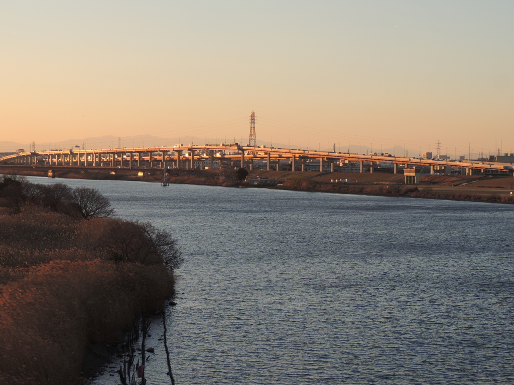 千住新橋～高速高架の夕焼けの風景