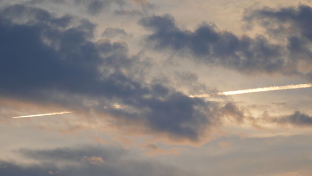 雲の中のジェット