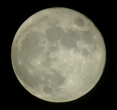 '22.10.10.20.31.の満月