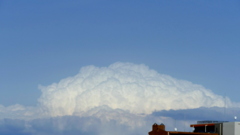 隅田川東の低い雲