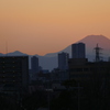 丹沢山系と富士夕景