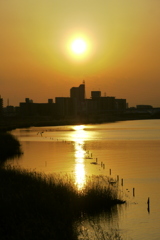 ワンドの中の夕日のサンロード