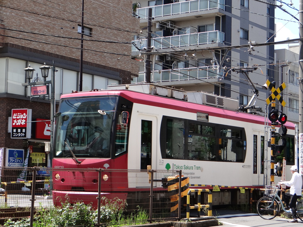 町屋駅へ向かう