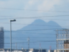 埼玉の低山二子山で西と東の峰がある