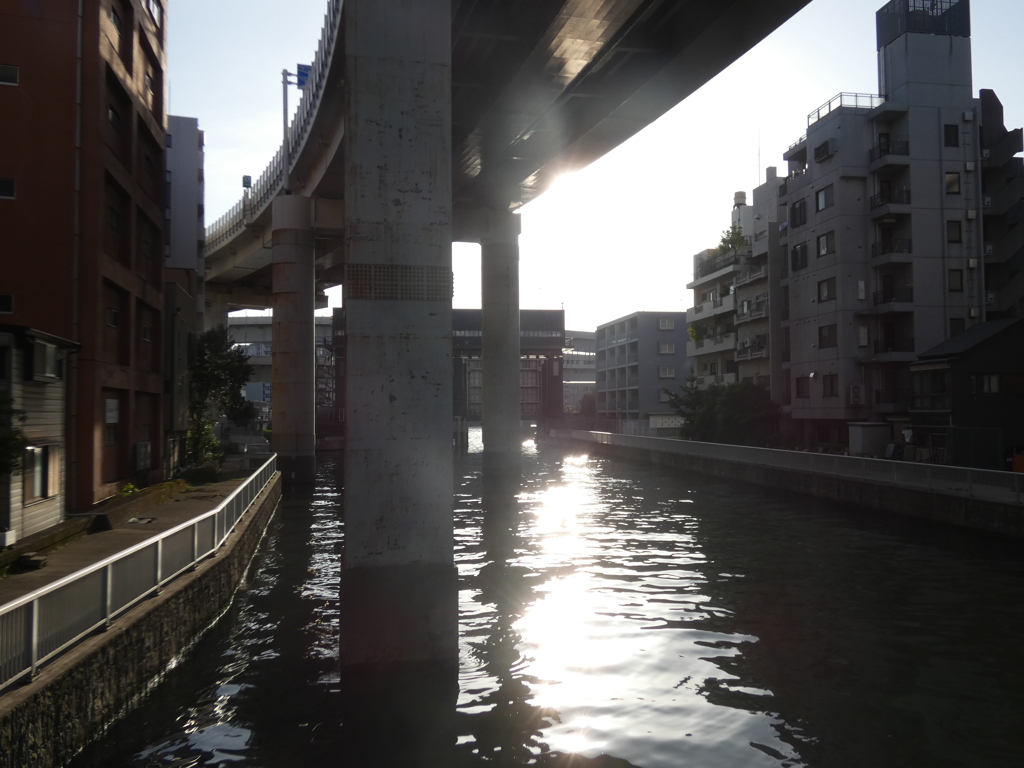 忠臣蔵の一之橋の夕日