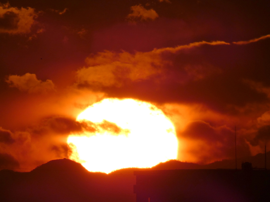 '21.12.19.の丹沢山系の夕日
