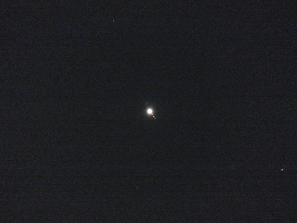 '21.12.11.18:51.の木星の四大衛星と近くの恒星