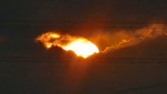 雲の間に