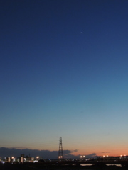 荒川土手から西新井橋の上空の一番星