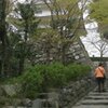 犬山城は犬山に作られたので、坂や階段がある