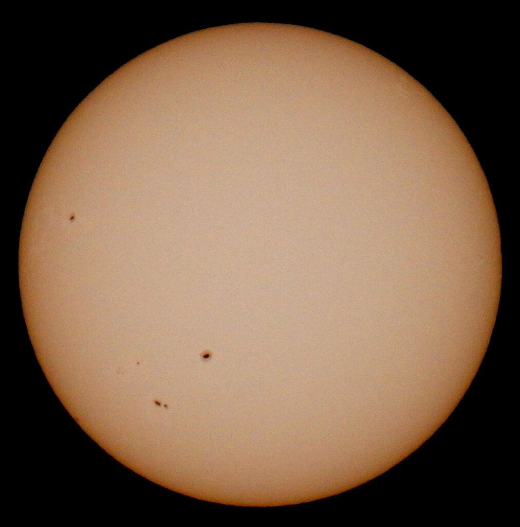 '23.03.22.08:16.の５枚を重ね画像処理した太陽面