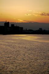 夕日は雲の中