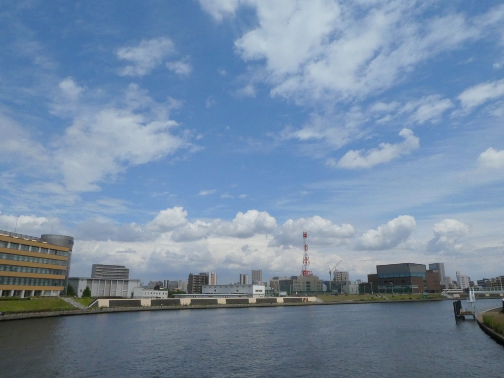 隅田川の雲の風景