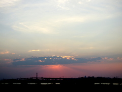 夕方のUFOの母船のようなUFO雲