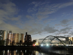 雨上がりのかわ