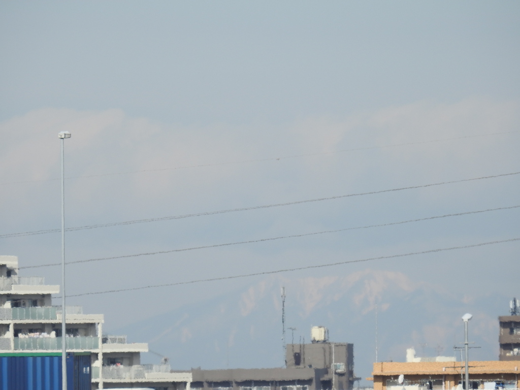 高速高架上日光女峰山
