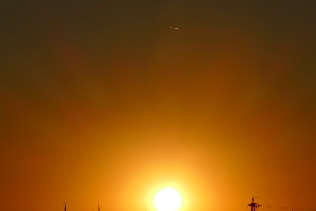 夕日の上空