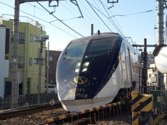 京成スカイライナー千住緑町