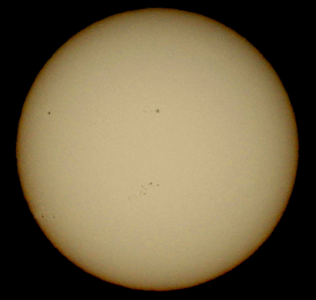 '23.04.12.10:21.の5枚を重ね画像処理した太陽面