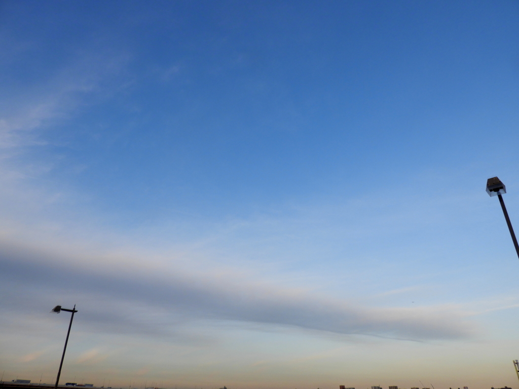 西新井橋から東の空
