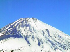 バスの車窓から宝永火口