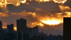 菜畑山と雲被る夕日